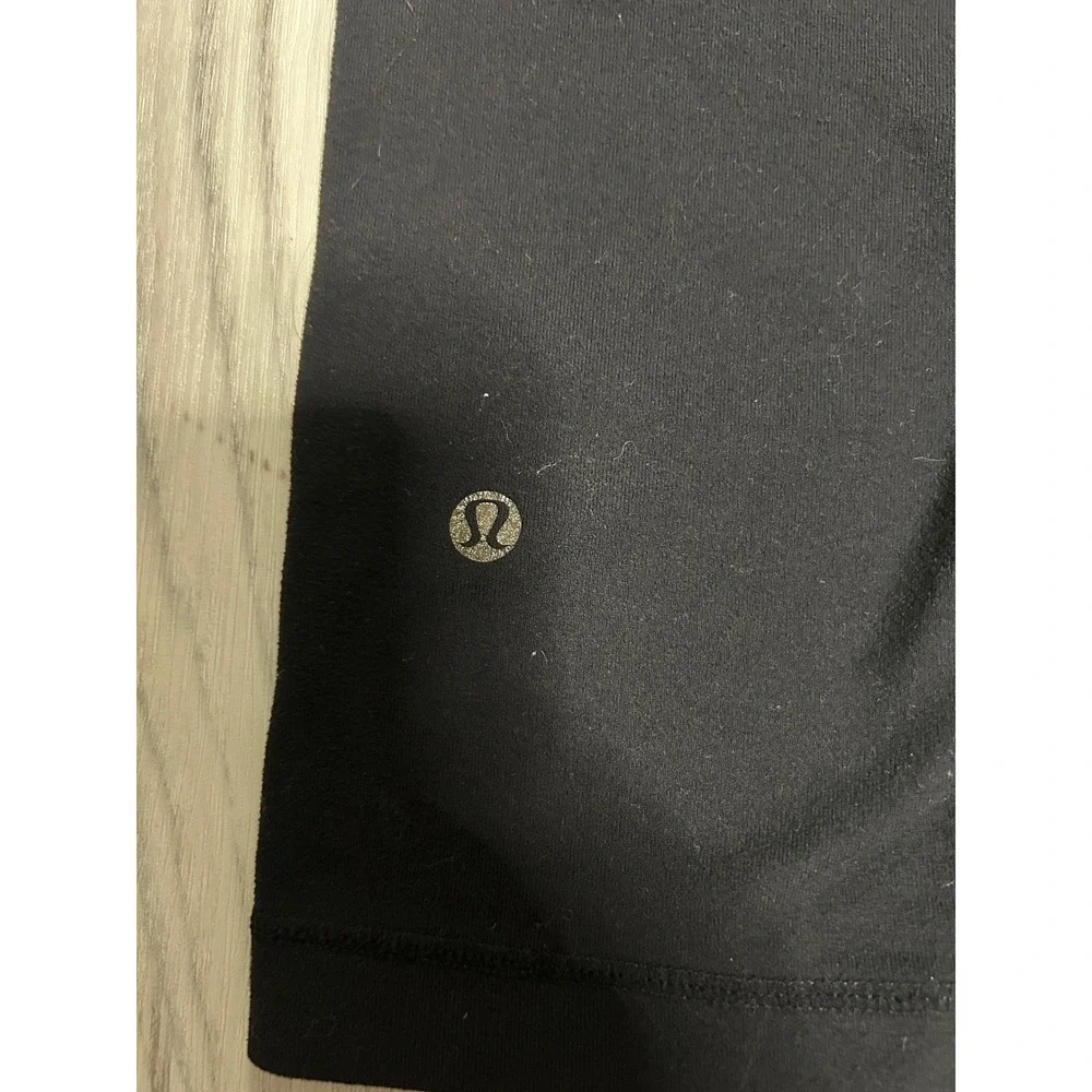 Lululemon DAMAGED Black Cropped Leggings Pants Women Size 6 Athleisure Yoga‎